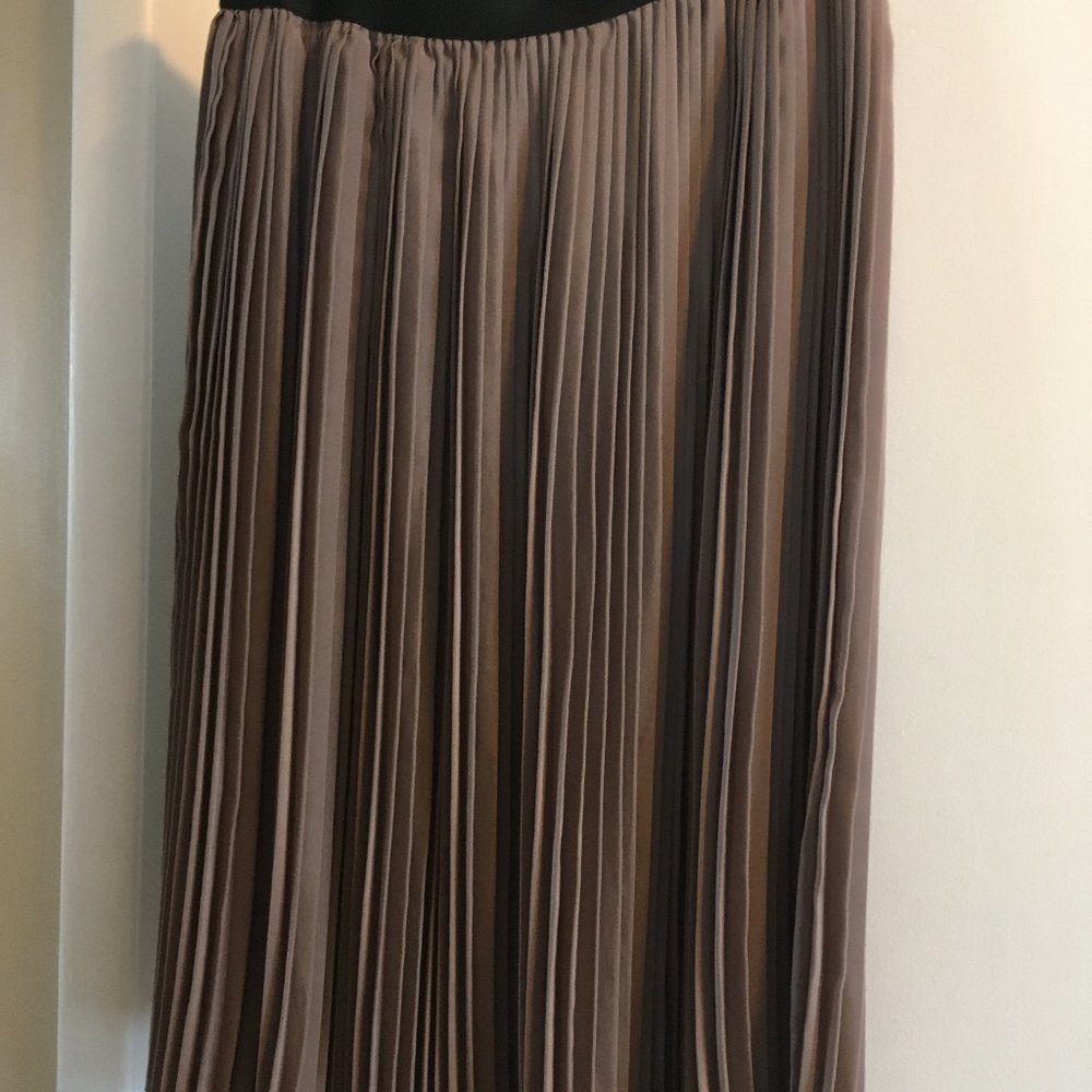 Reworked Vintage STRIPES LONDON taupe beige pleated midi skirt Large
